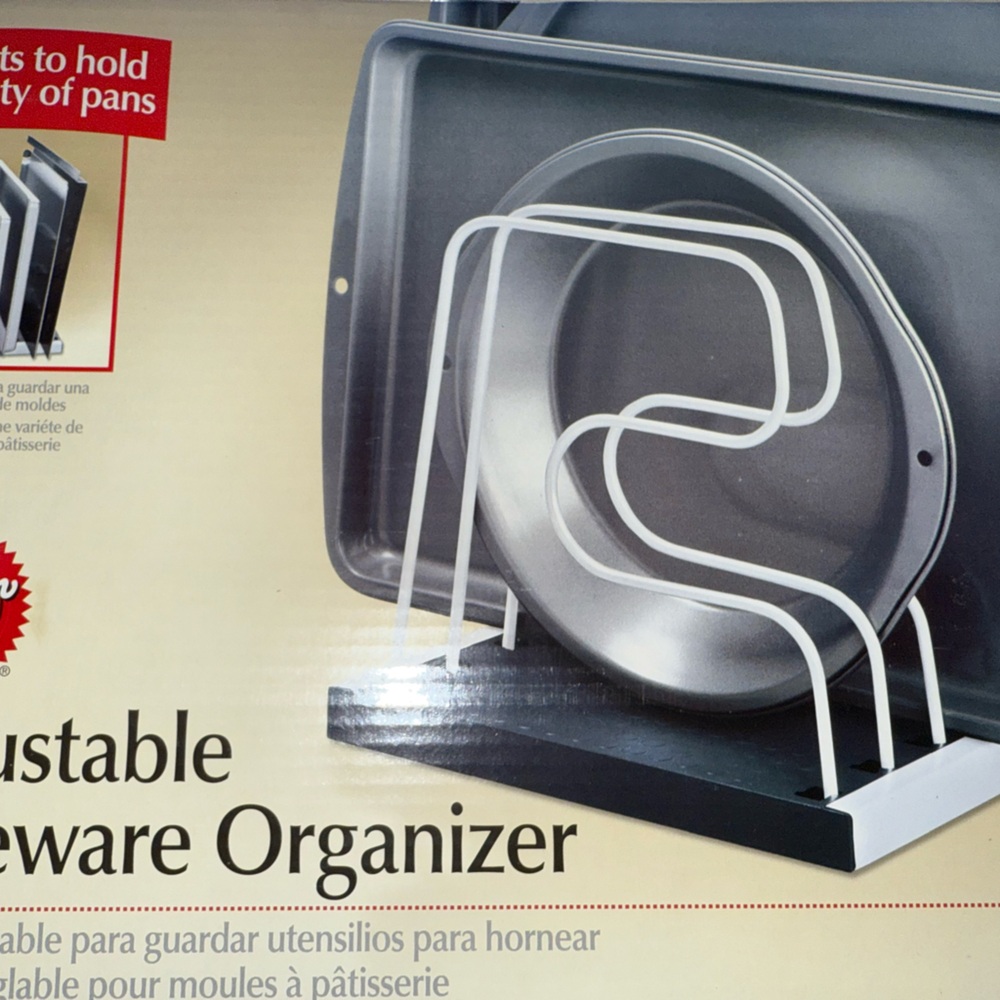 Wilton Bakeware organizer